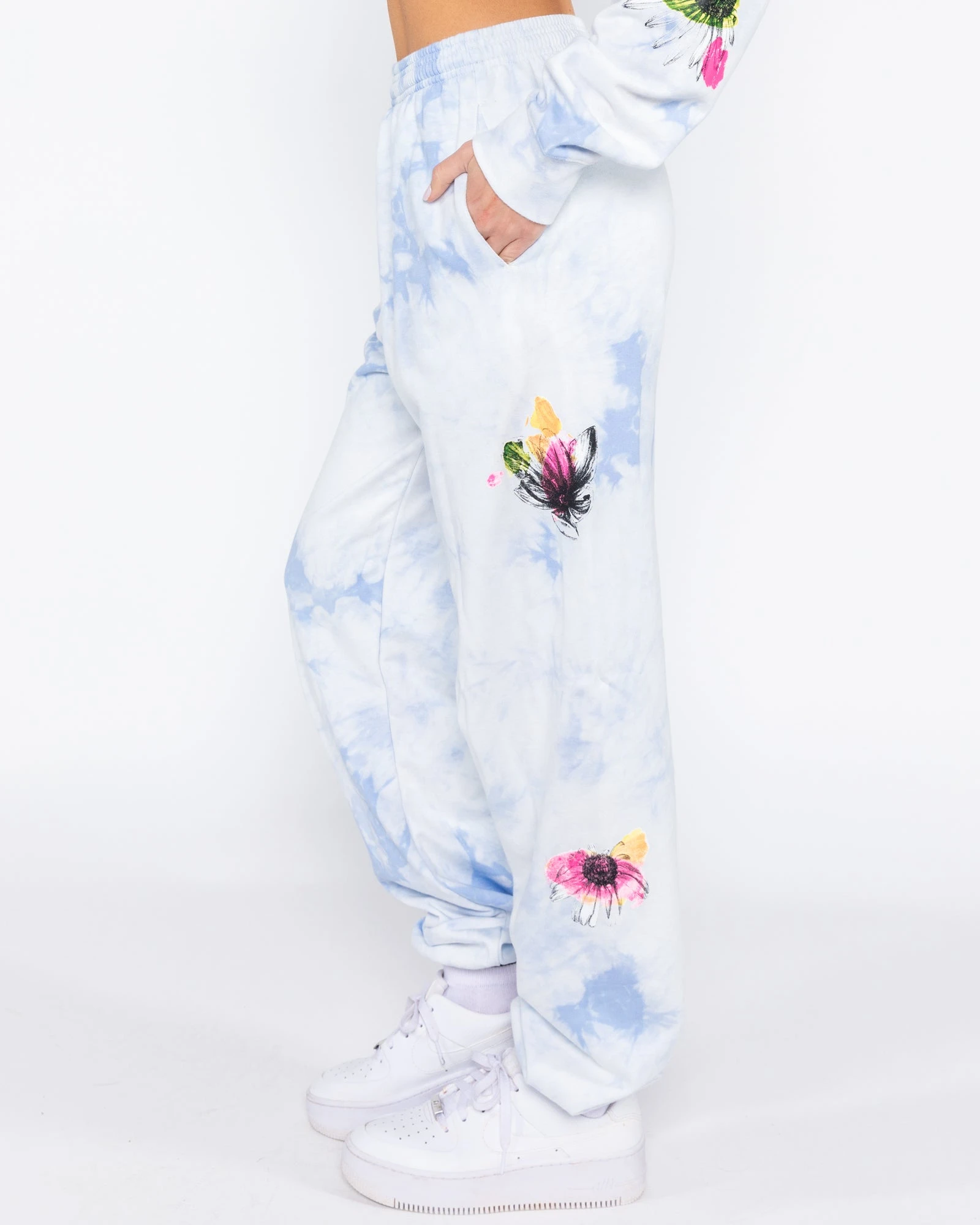 BY SAMII RYAN Flower Bed Tie-Dye Sweatpants 6 BY SAMII RYAN Flower Bed Tie-Dye Sweatpants - Image 5